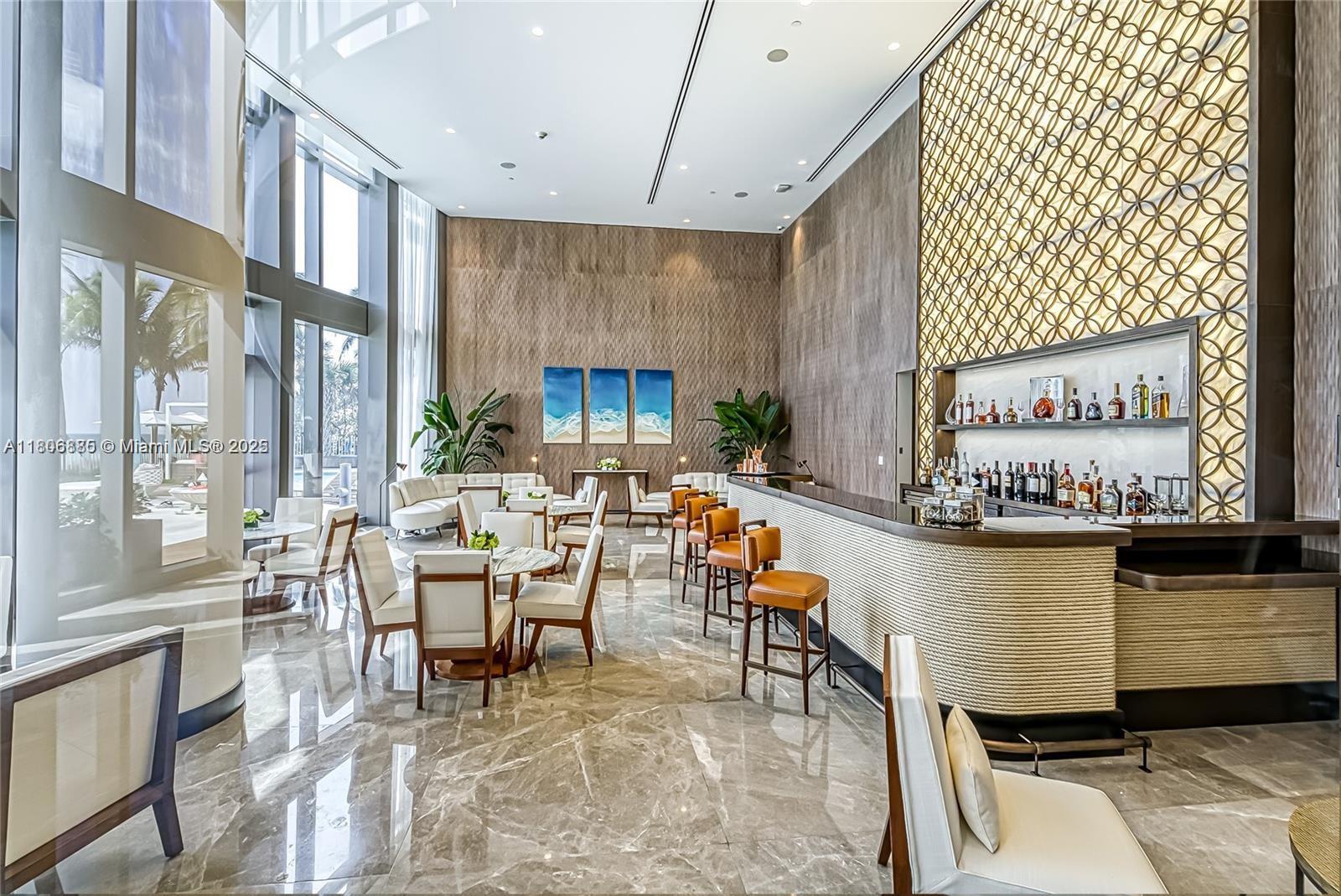 The Ritz-Carlton Residence - Residential