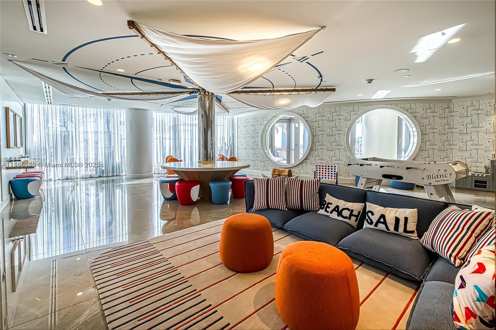 The Ritz-Carlton Residence - Residential