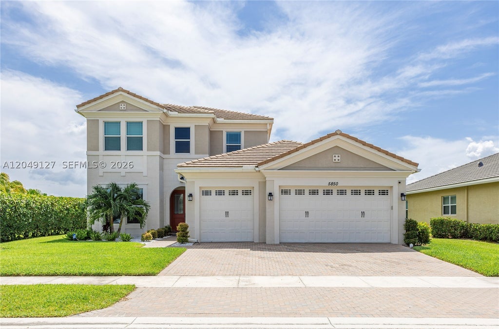 Photo of 5850 Whippoorwill Cir, Westlake, FL 33470 (MLS # A12049127)