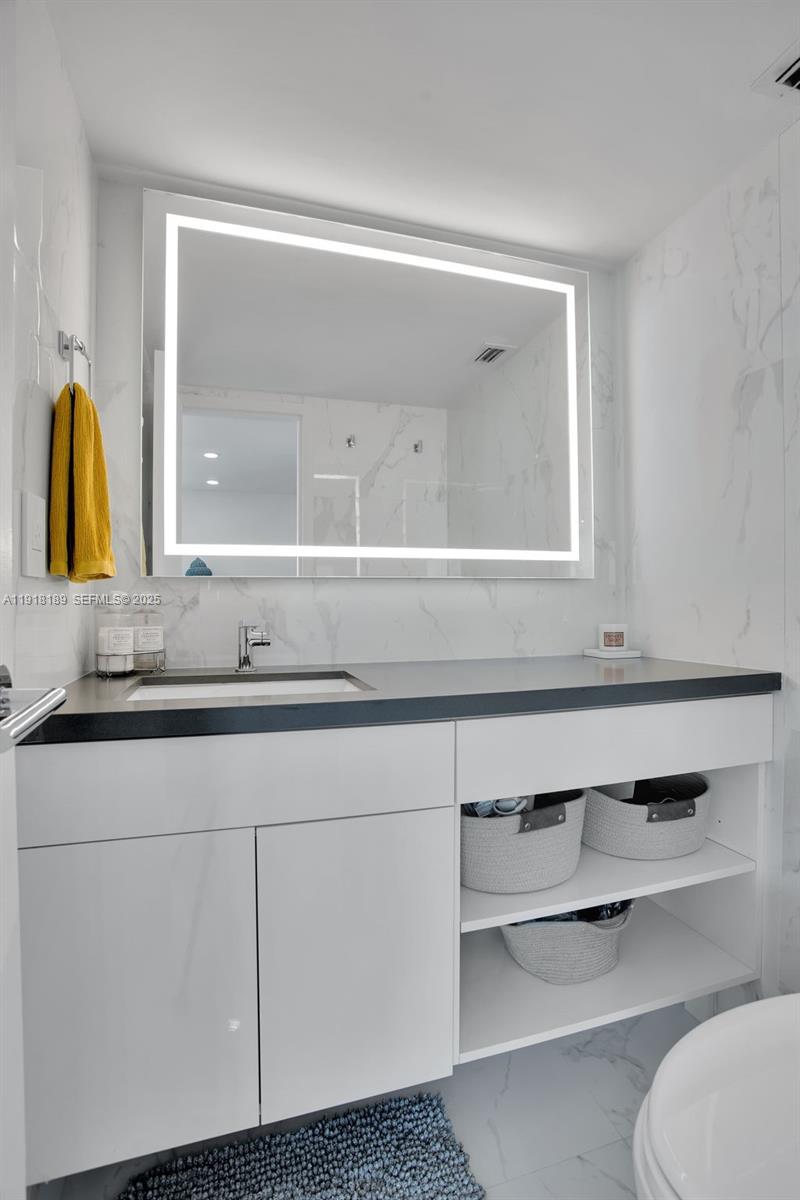 MIRASOL OCEAN TOWERS COND - Residential