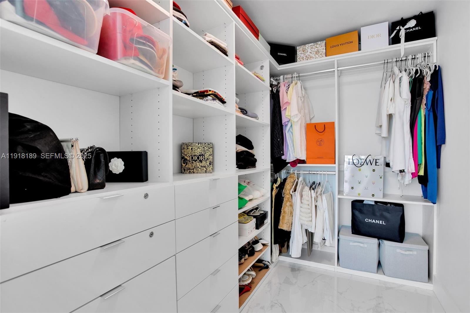 MIRASOL OCEAN TOWERS COND - Residential