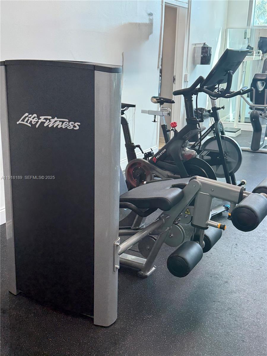 MIRASOL OCEAN TOWERS COND - Residential