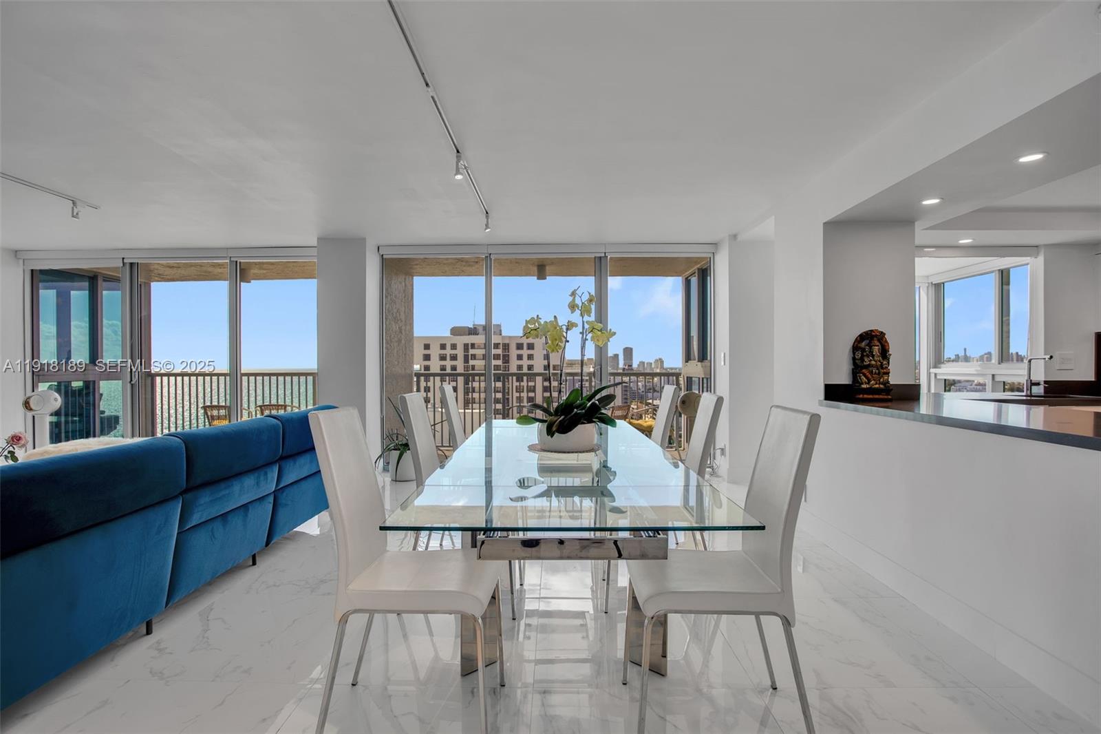 2655 Collins Ave PH06/08