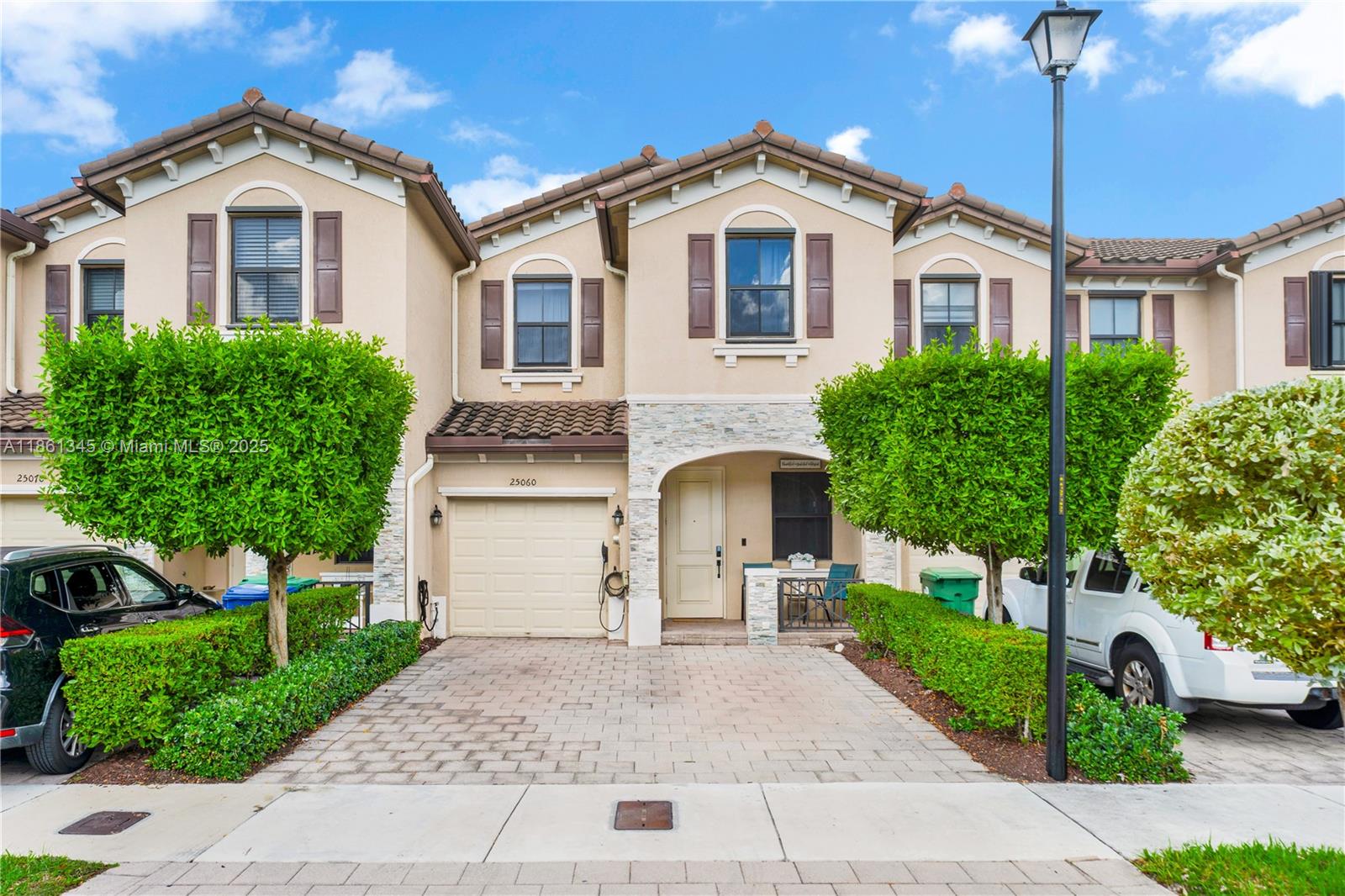 Stunning 3 Bedroom, 2.5 Bathroom Townhome in Sought-After Isola Community
Welcome to this beautifully maintained 2019-built townhome featuring 3 spacious bedrooms, 2.5 bathrooms, and a 1-car garage. Nestled in the desirable gated Isola community, this home offers a bright and open layout, ideal for modern living. Enjoy a private, paved patio perfect for relaxing or entertaining.
Residents have access to resort-style amenities including a clubhouse, state-of-the-art fitness center, swimming pool, and secure gated entry. Conveniently located near Black Point Marina, top-rated schools, shopping centers, and popular dining spots.
Don’t miss this opportunity to own a newer construction townhome with everything you need in a prime location!