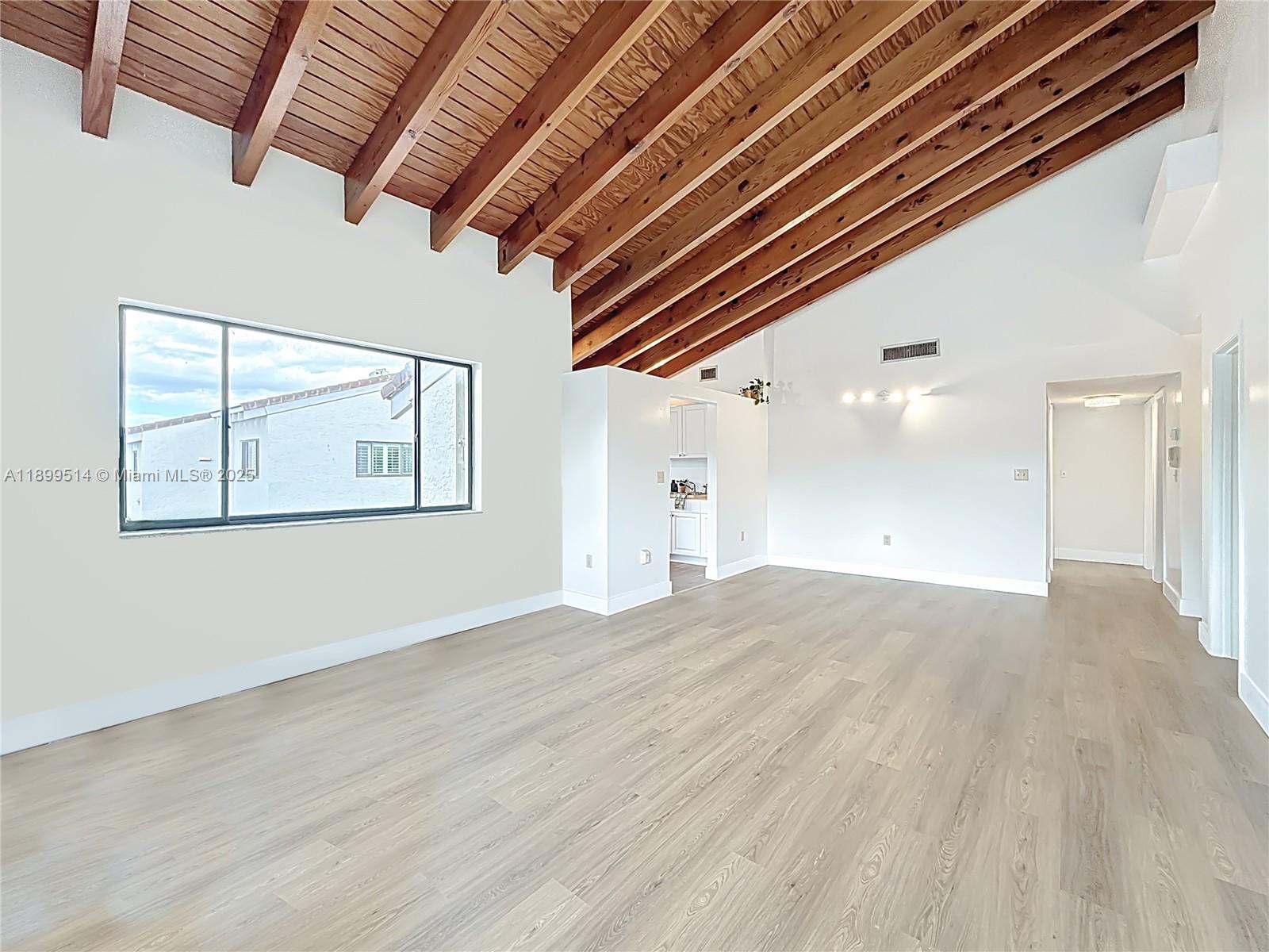 LA ARBOLEDA CONDO PH II - Residential