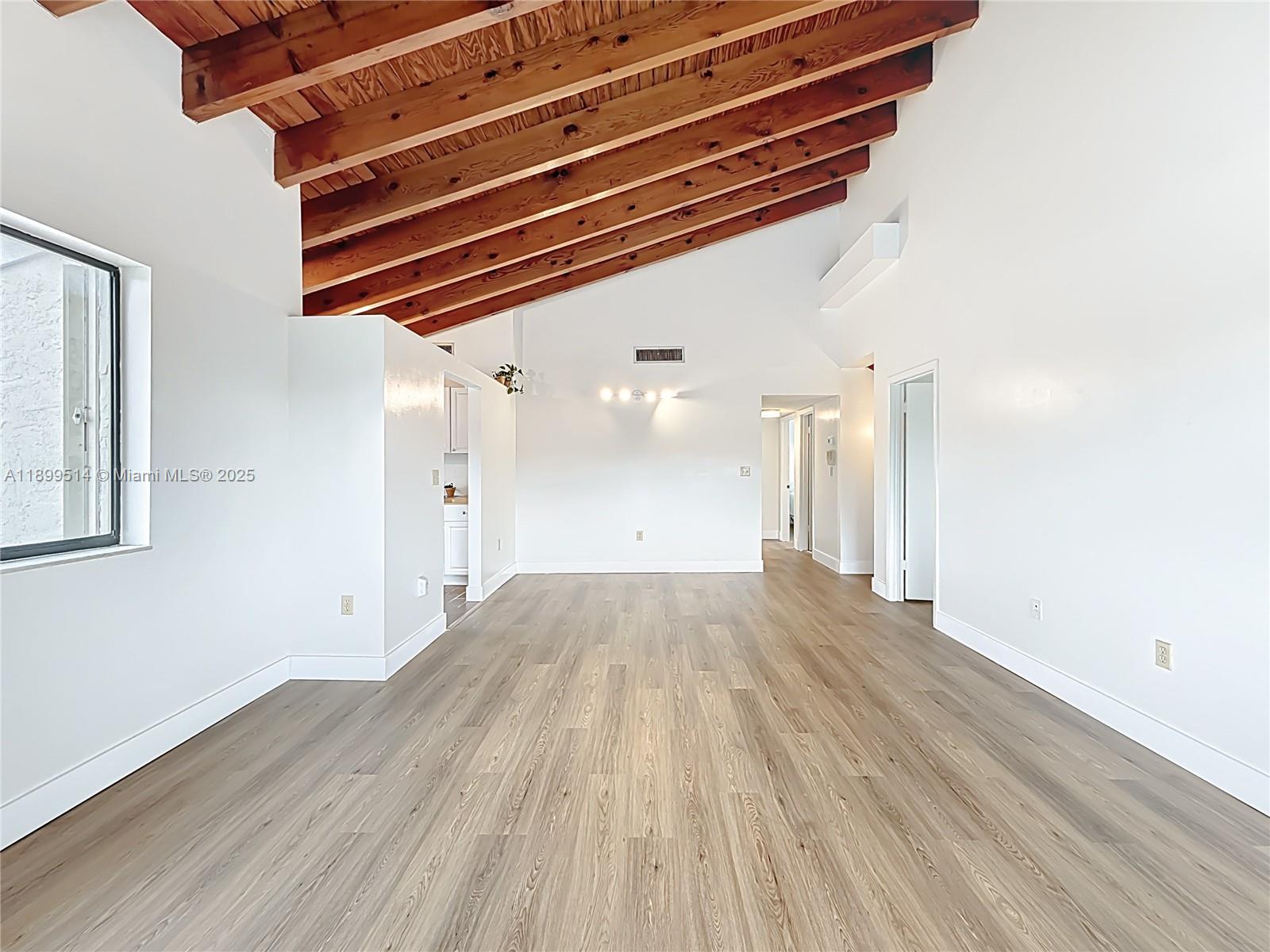 LA ARBOLEDA CONDO PH II - Residential