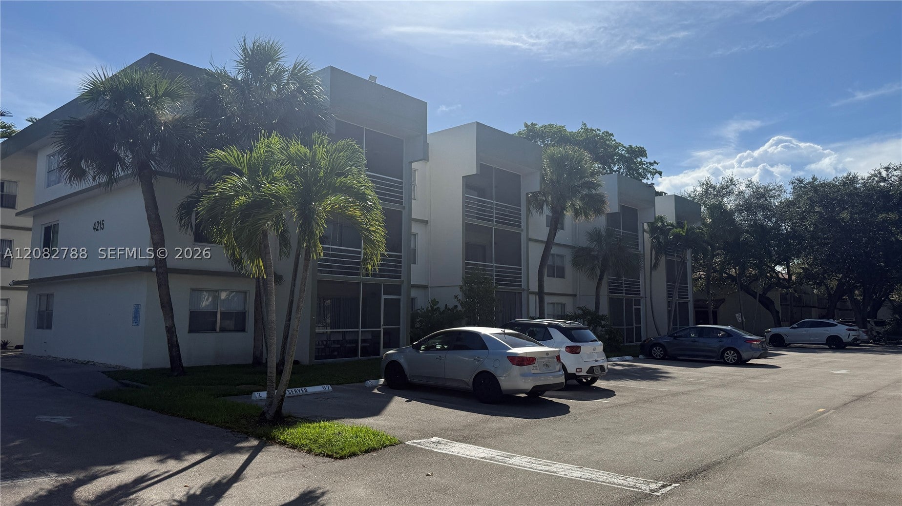 4215 N University Dr 115 - Image 1
