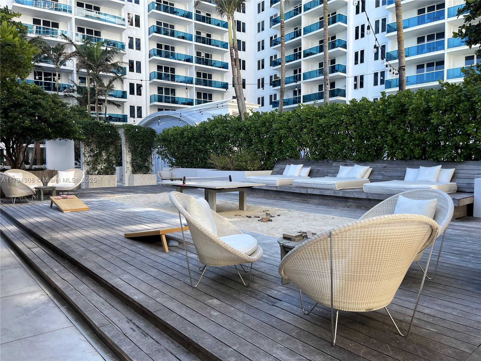 RONEY PALACE CONDO - Residential