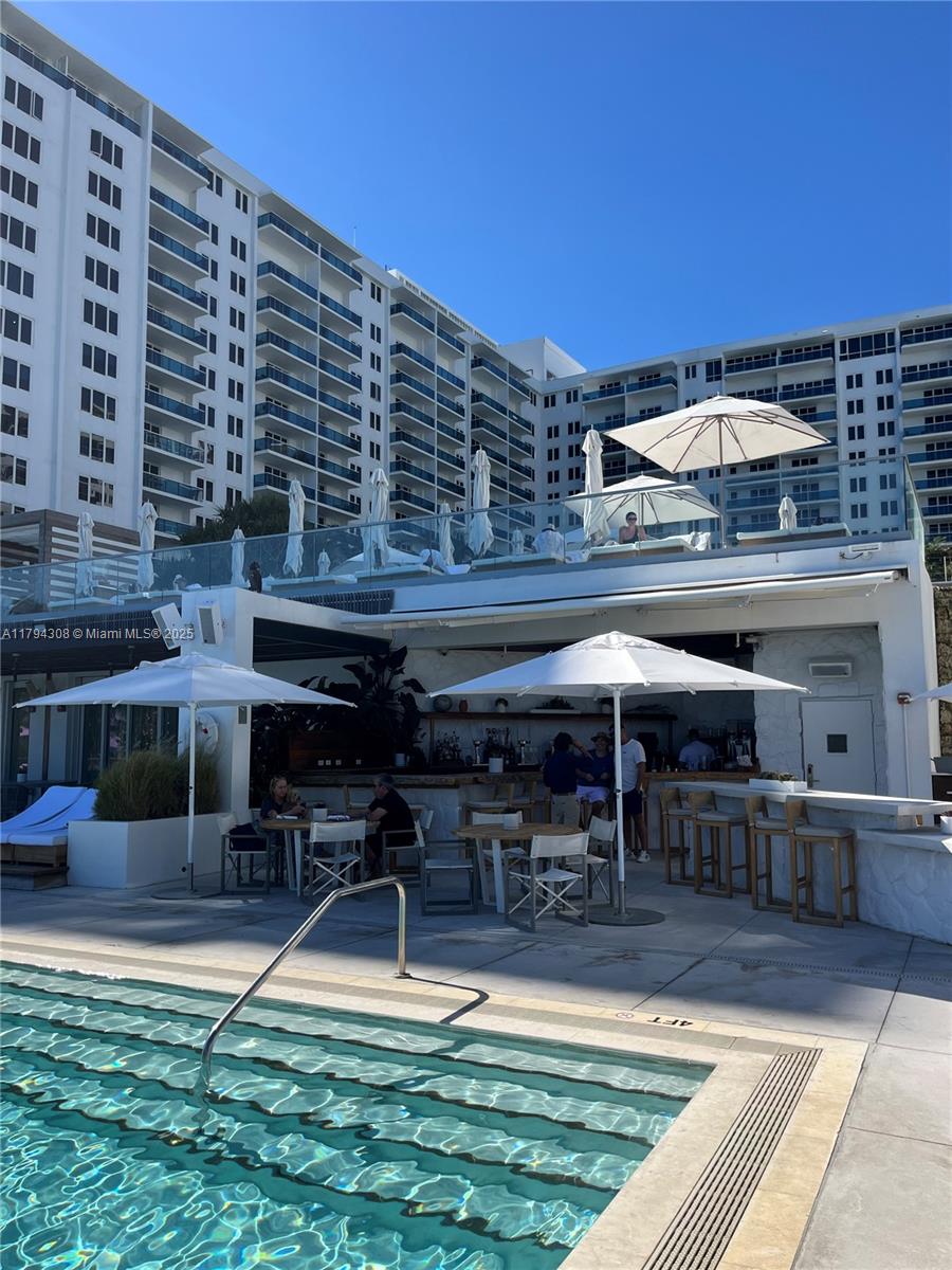 RONEY PALACE CONDO - Residential