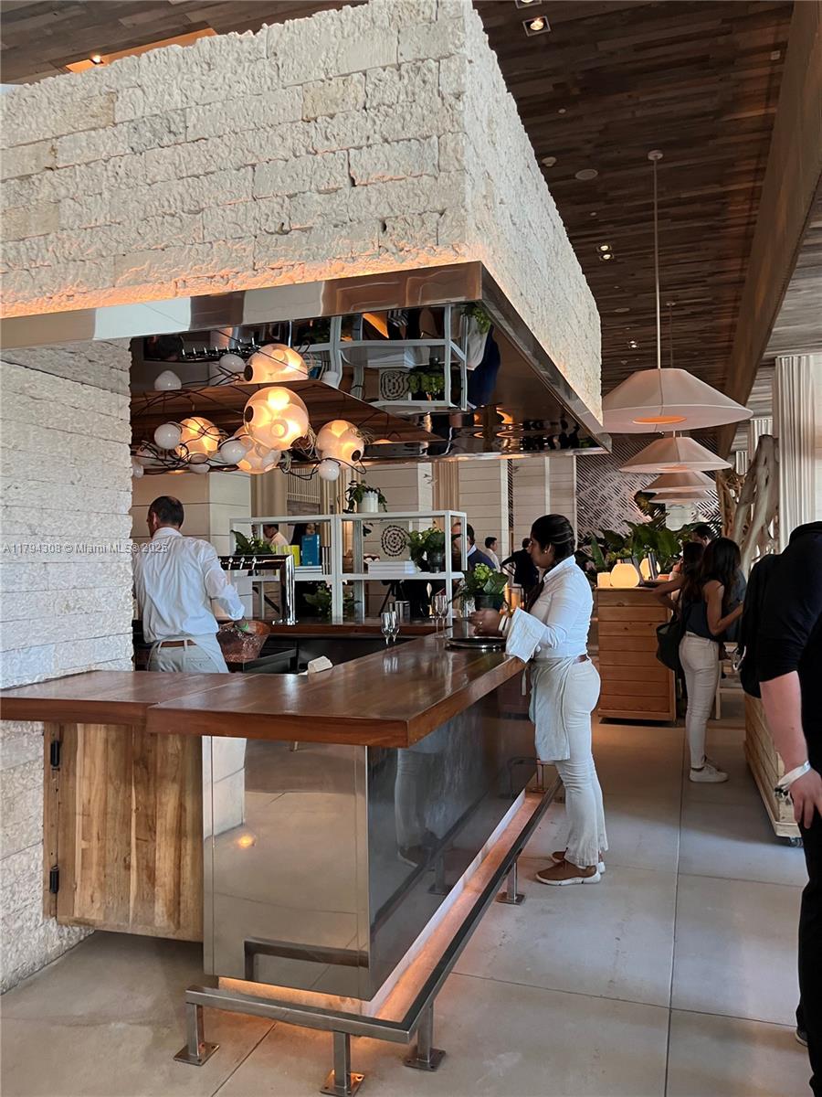 RONEY PALACE CONDO - Residential