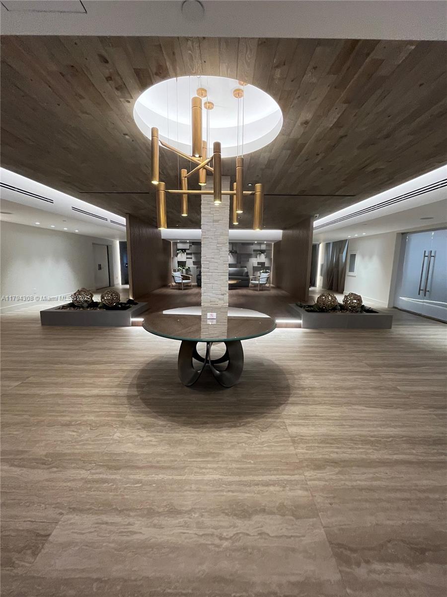 RONEY PALACE CONDO - Residential