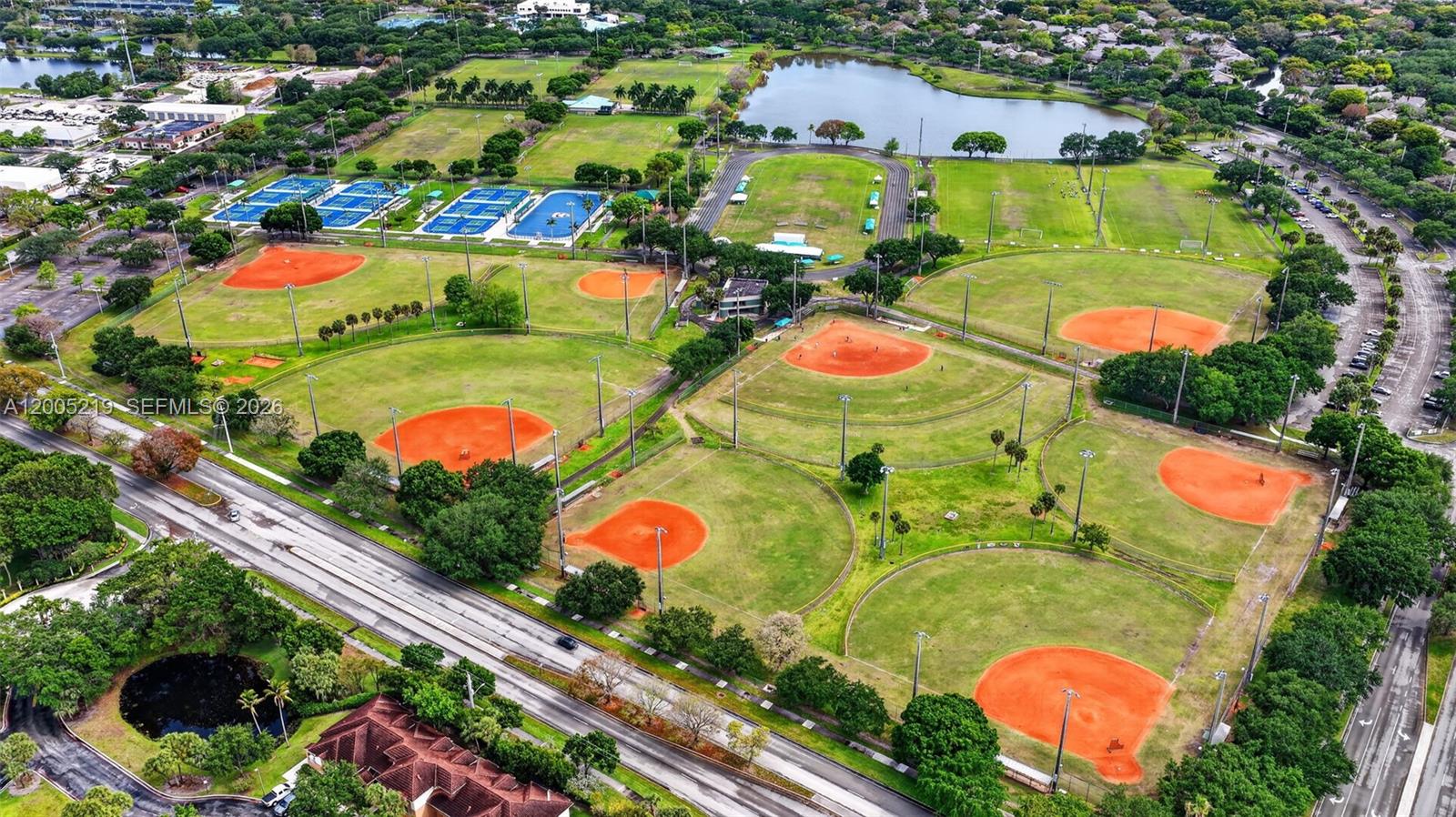 COLONNADES CONDO - Residential