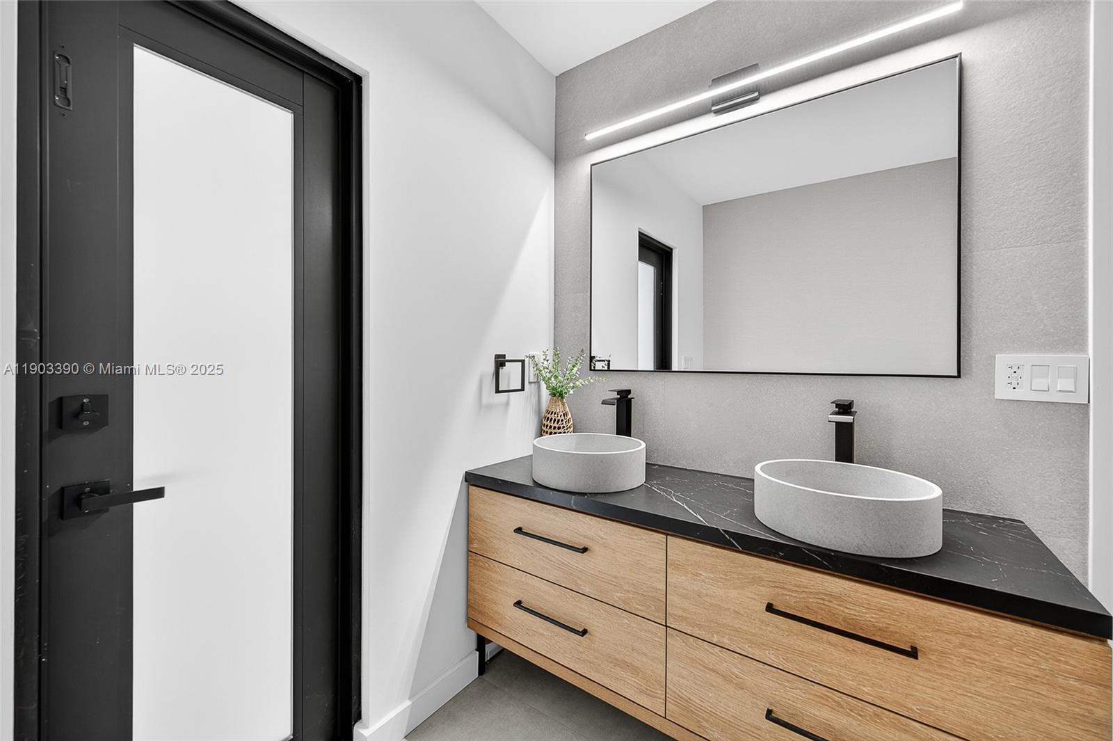 CAPE CUTLER ESTATES - Residential Lease