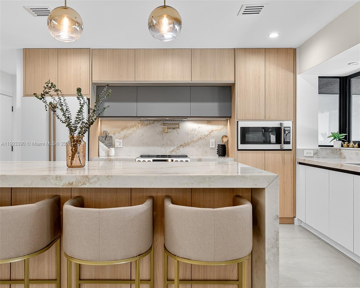 CAPE CUTLER ESTATES - Residential Lease