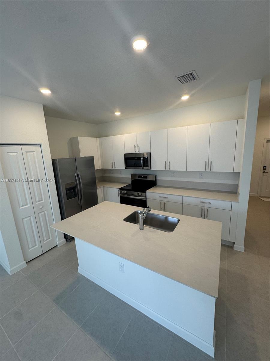 105 SE 11th AV 0