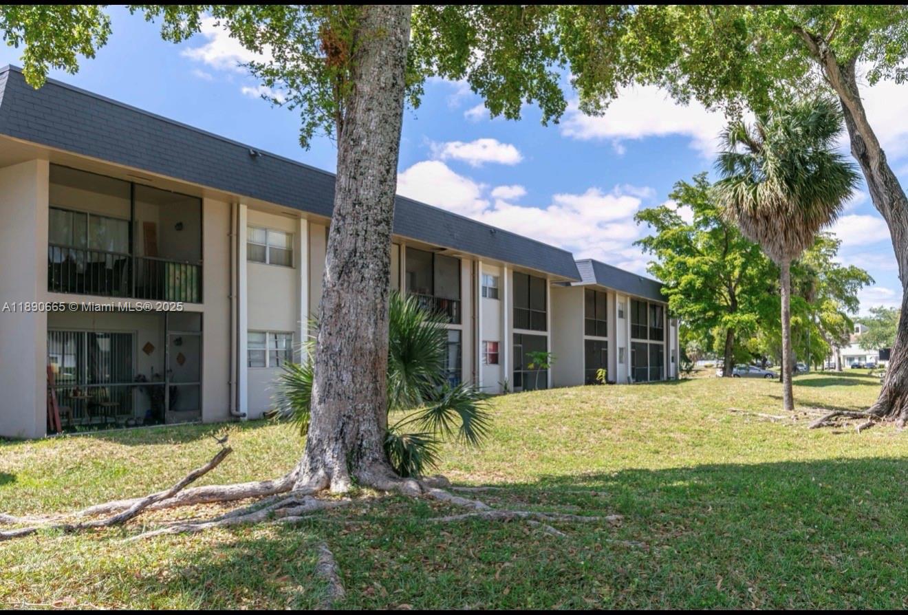 VERSAILLES GARDENS CONDO - Residential Lease