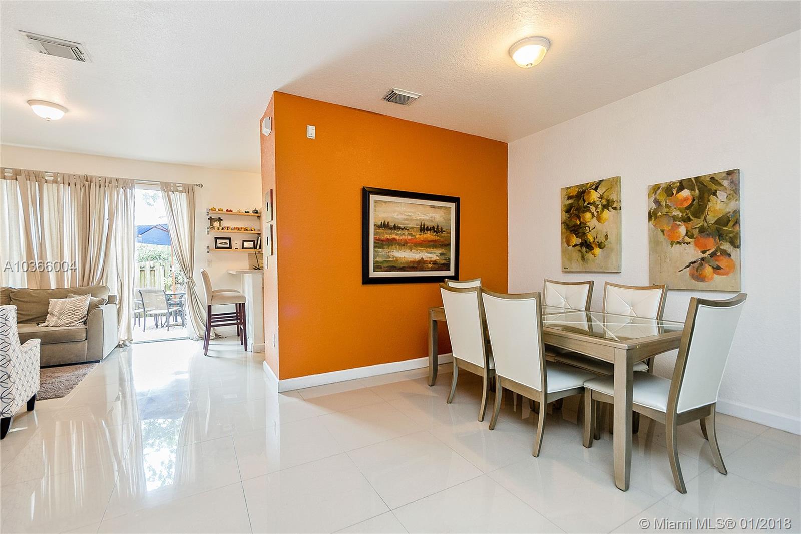 ISLANDS AT DORAL 1ST ADDN - Residential