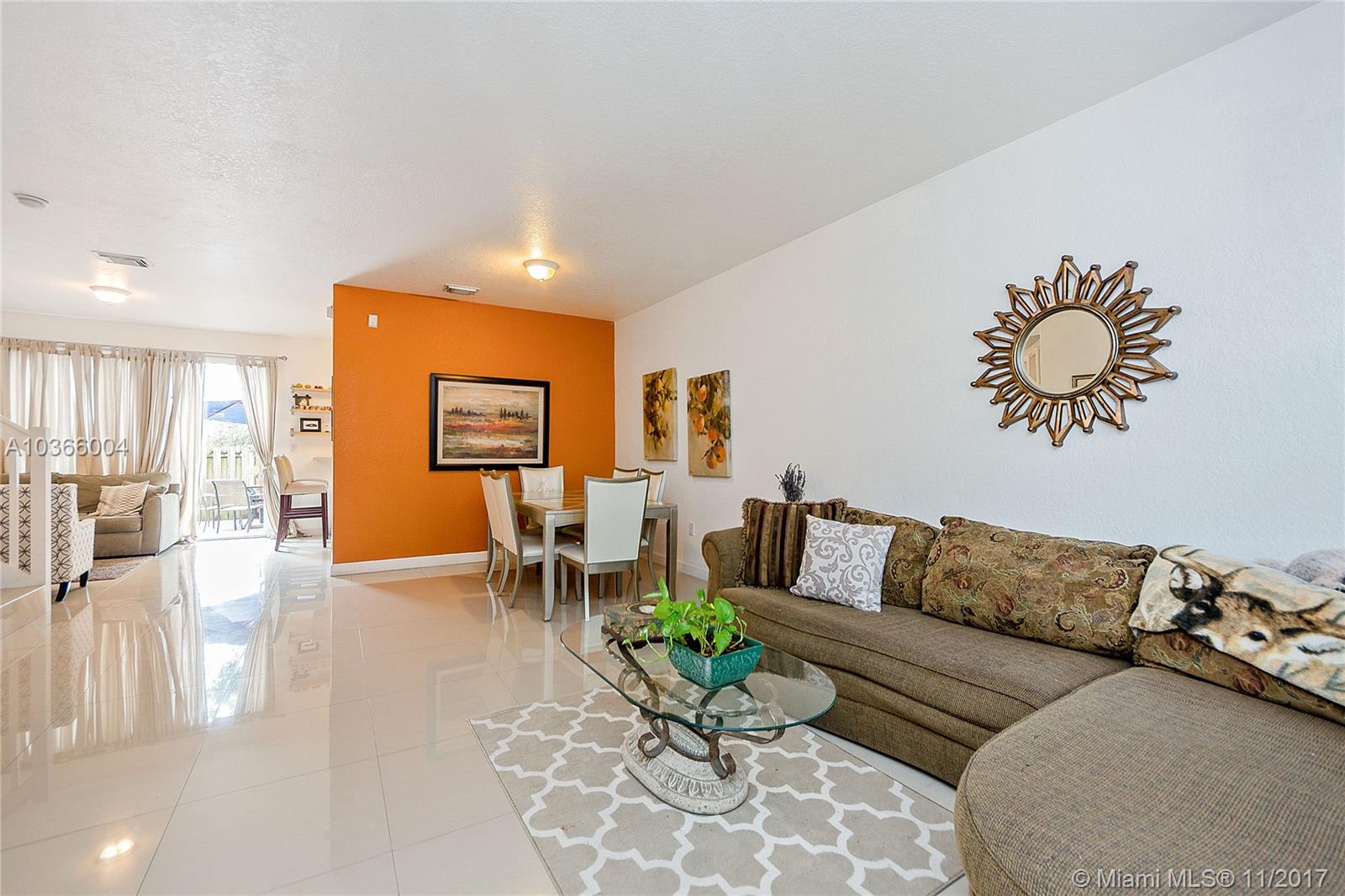 ISLANDS AT DORAL 1ST ADDN - Residential