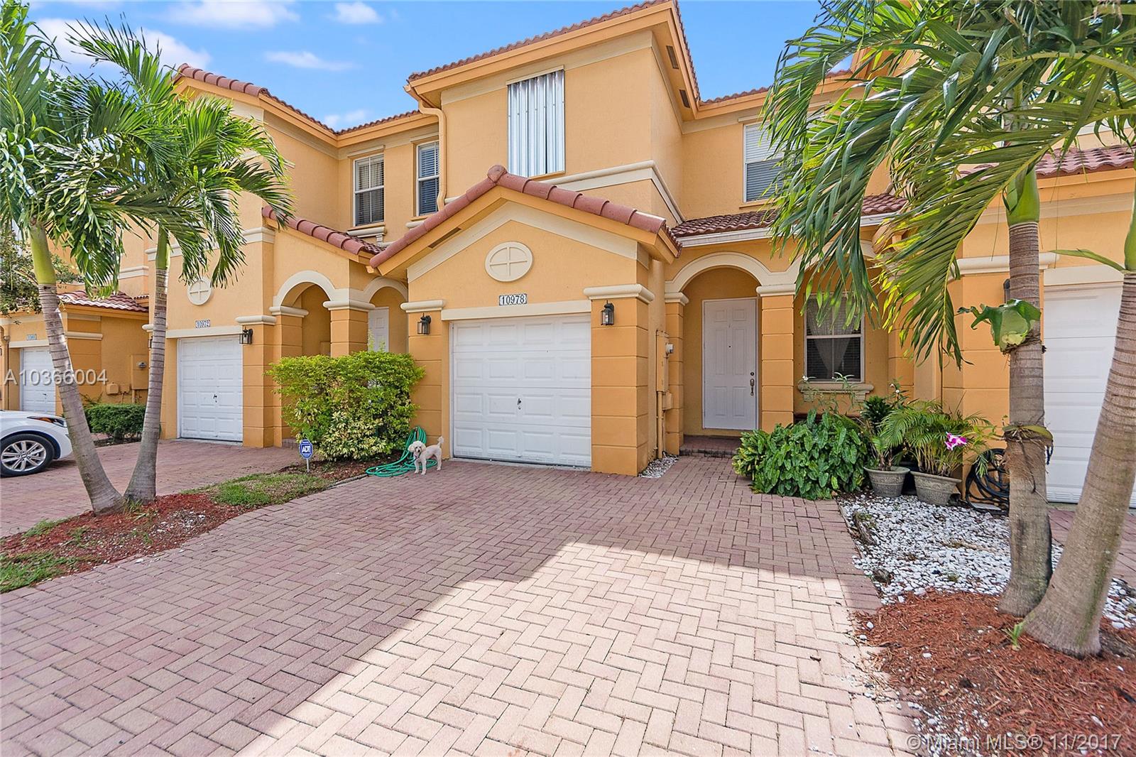 ISLANDS AT DORAL 1ST ADDN - Residential