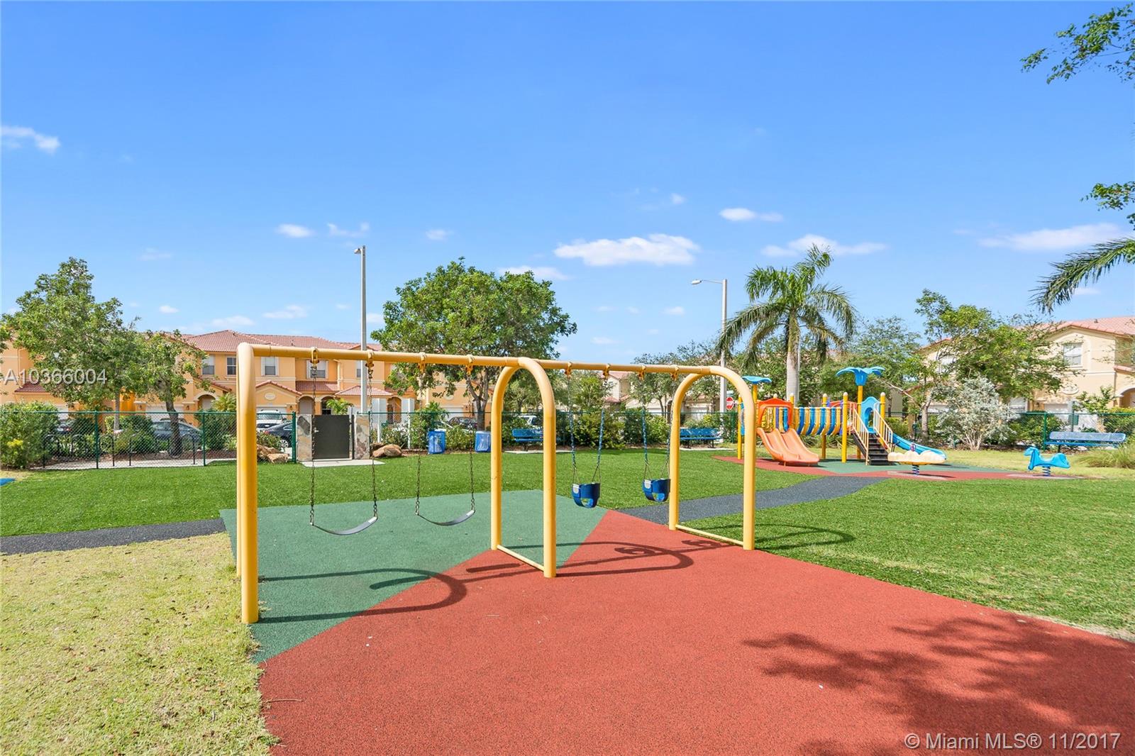 ISLANDS AT DORAL 1ST ADDN - Residential