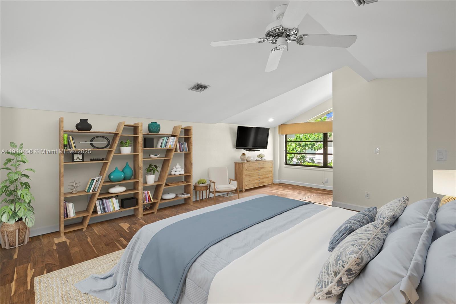 SIESTA ISLES - Residential