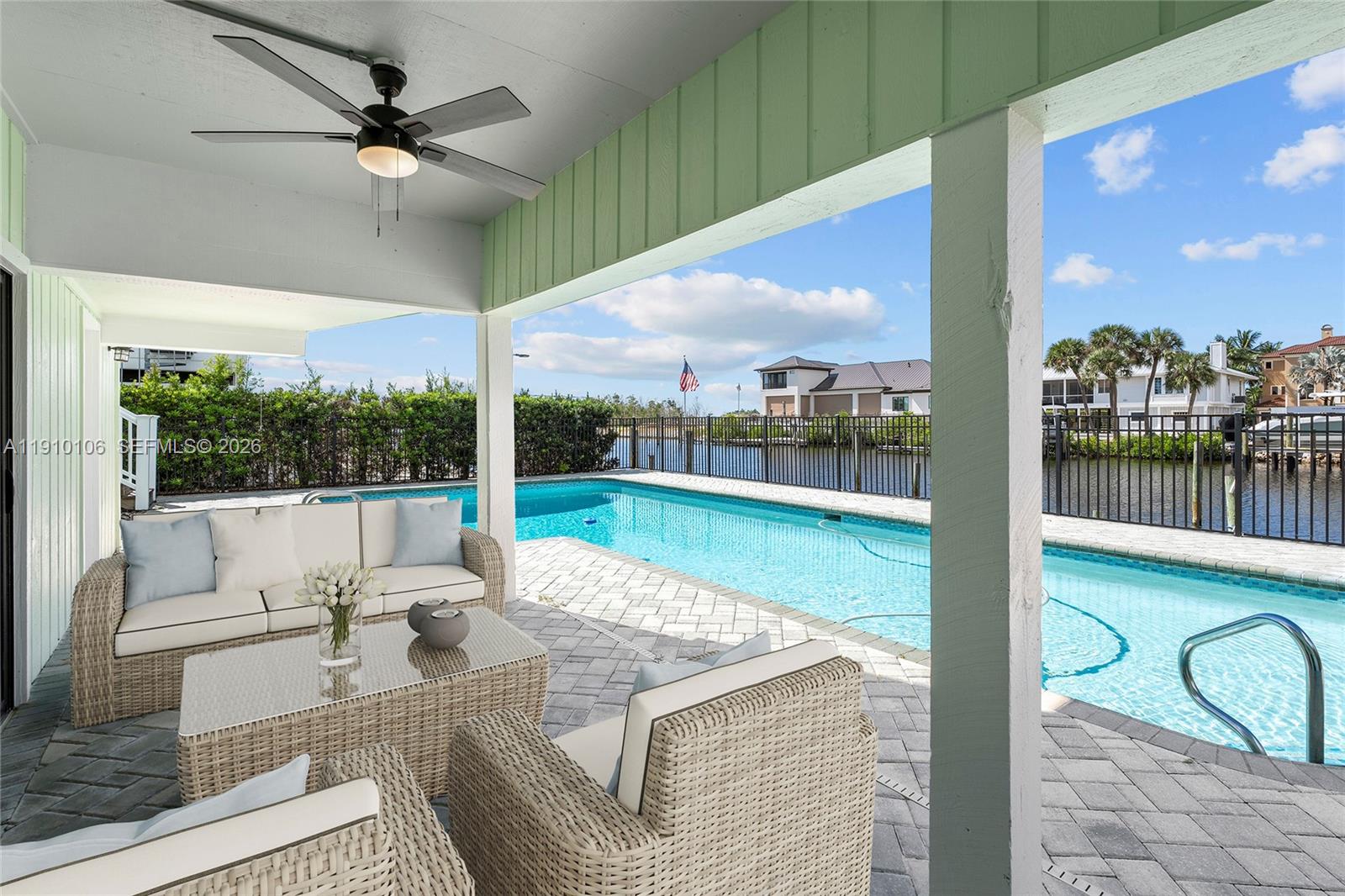 SIESTA ISLES - Residential