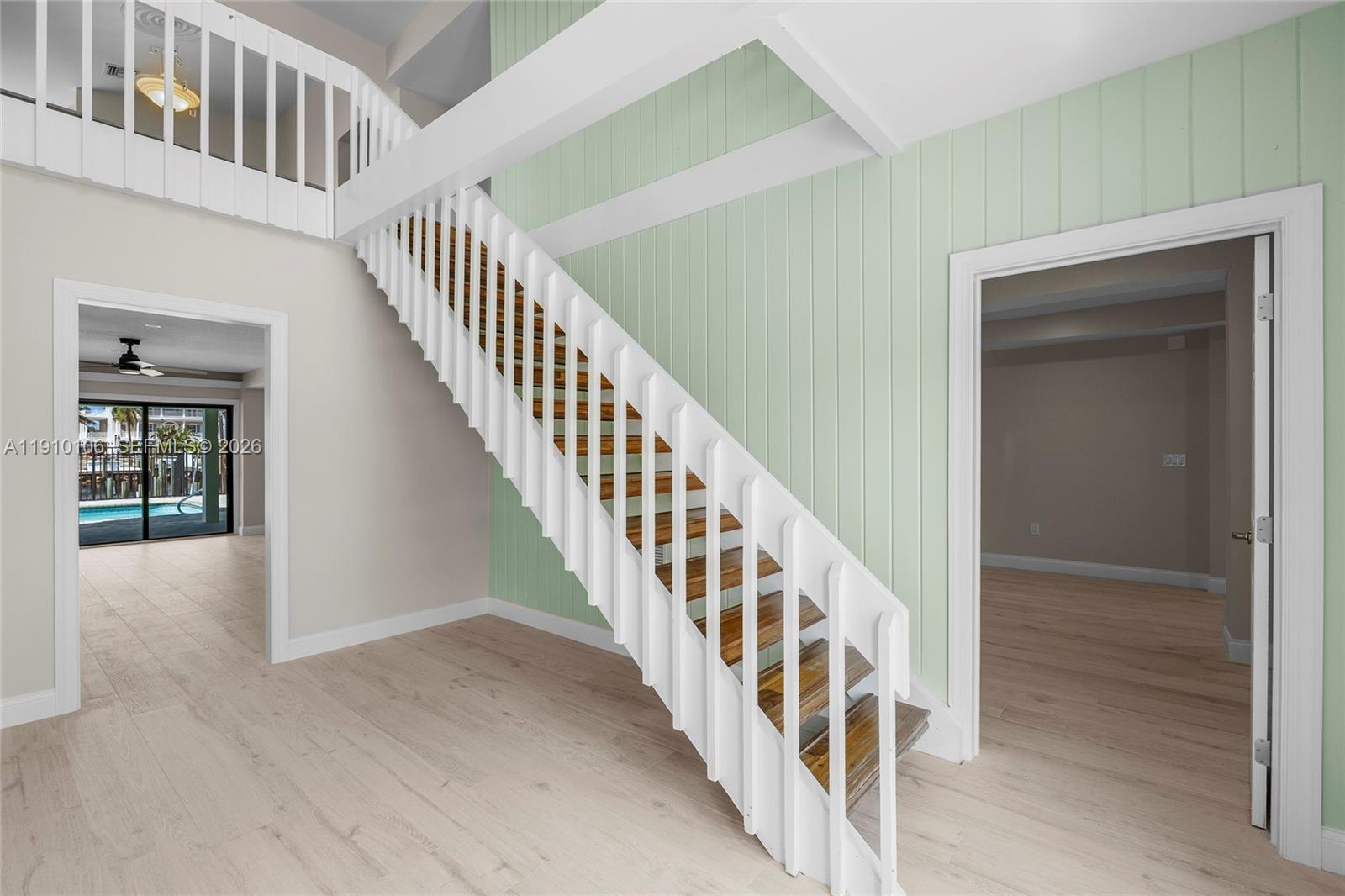 SIESTA ISLES - Residential