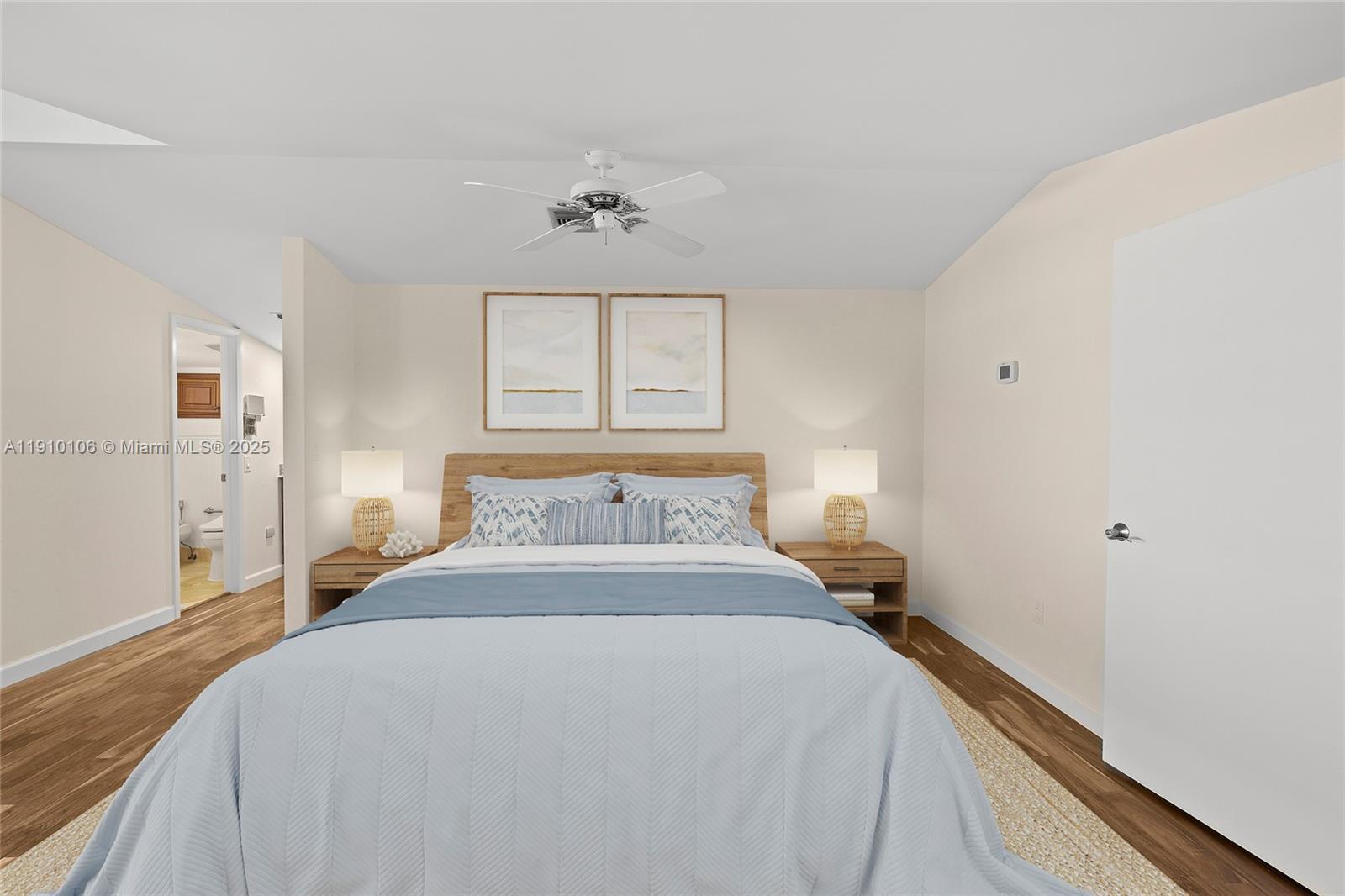 SIESTA ISLES - Residential