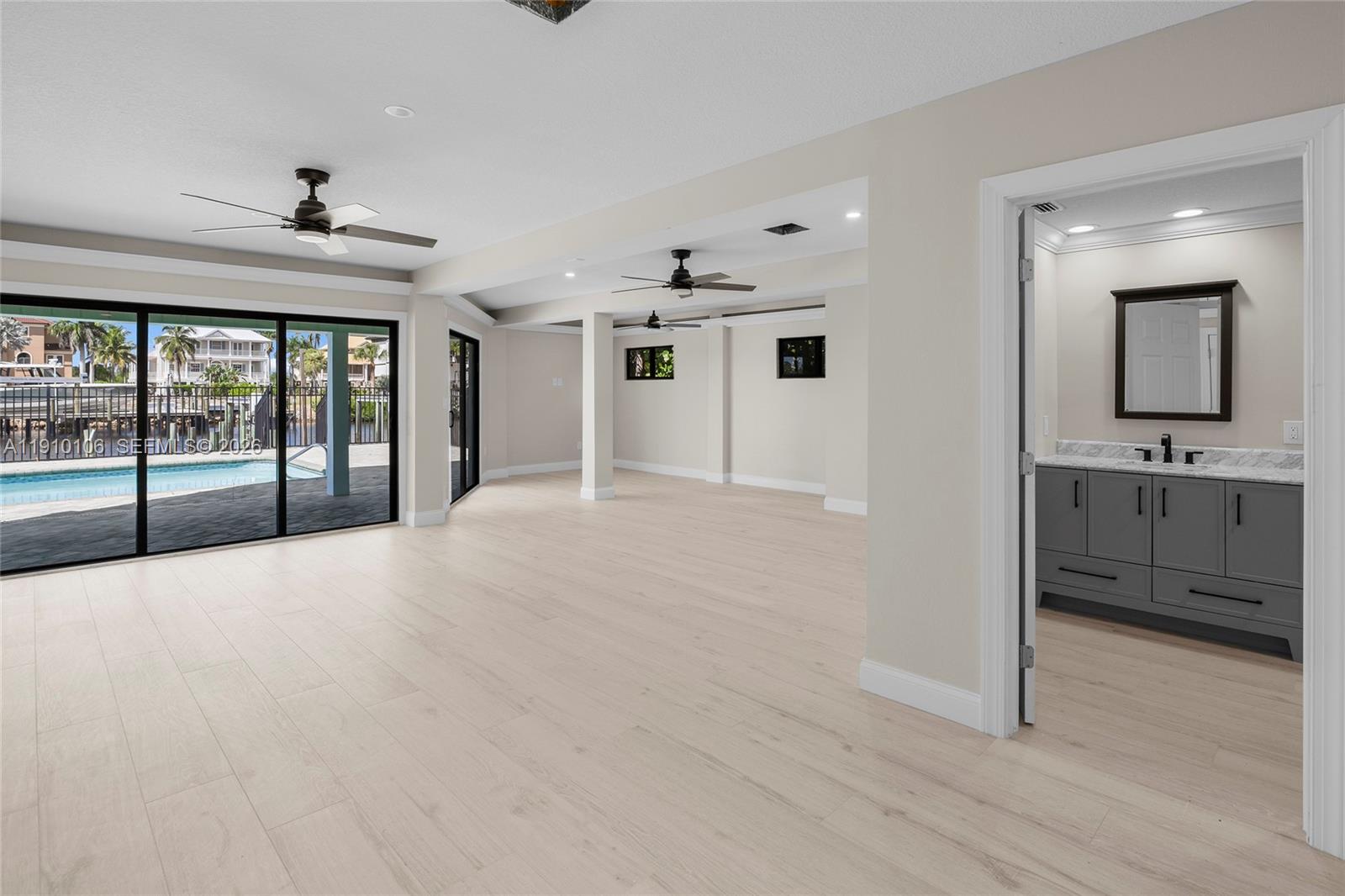 SIESTA ISLES - Residential