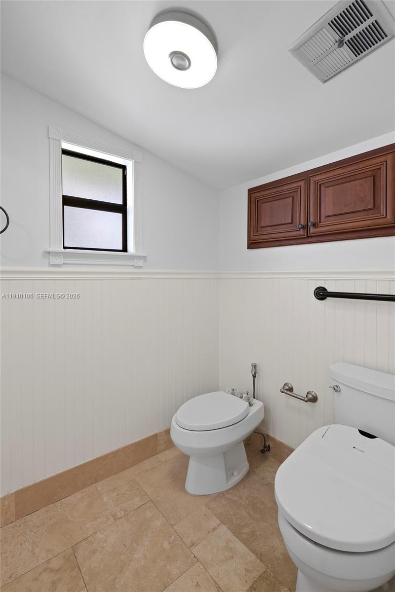 SIESTA ISLES - Residential