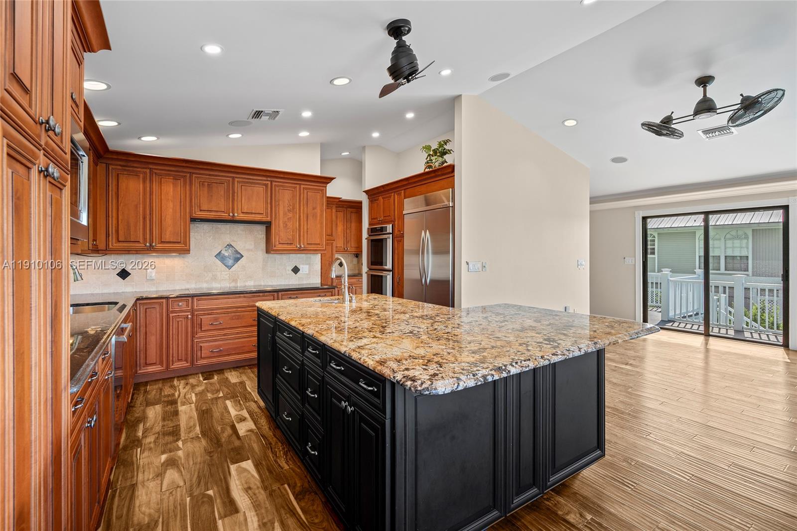 SIESTA ISLES - Residential