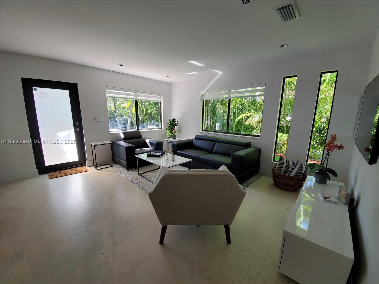 BILTMORE SUB - Residential Lease