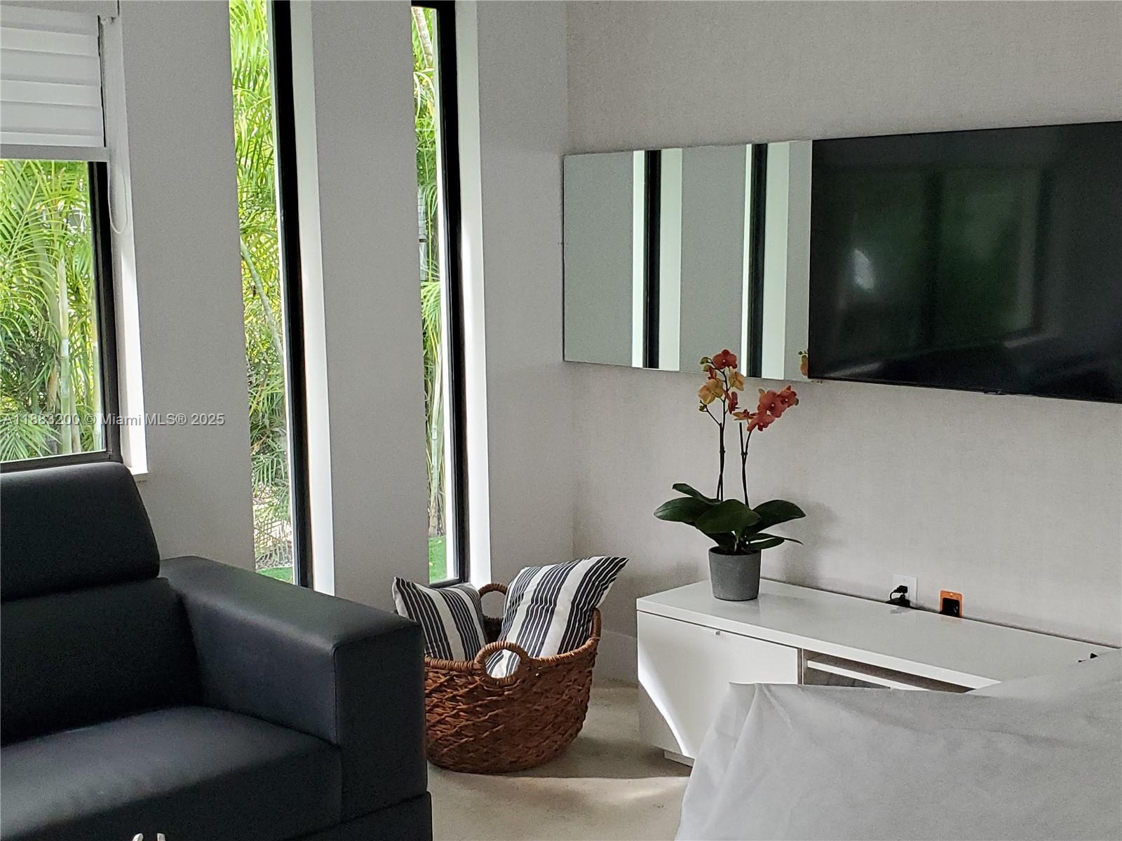 BILTMORE SUB - Residential Lease