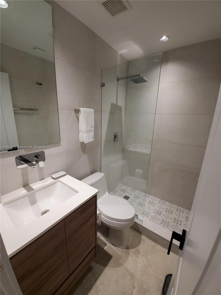 BILTMORE SUB - Residential Lease