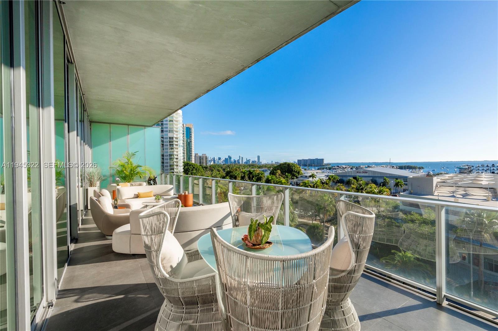 DINNER KEY - Residential