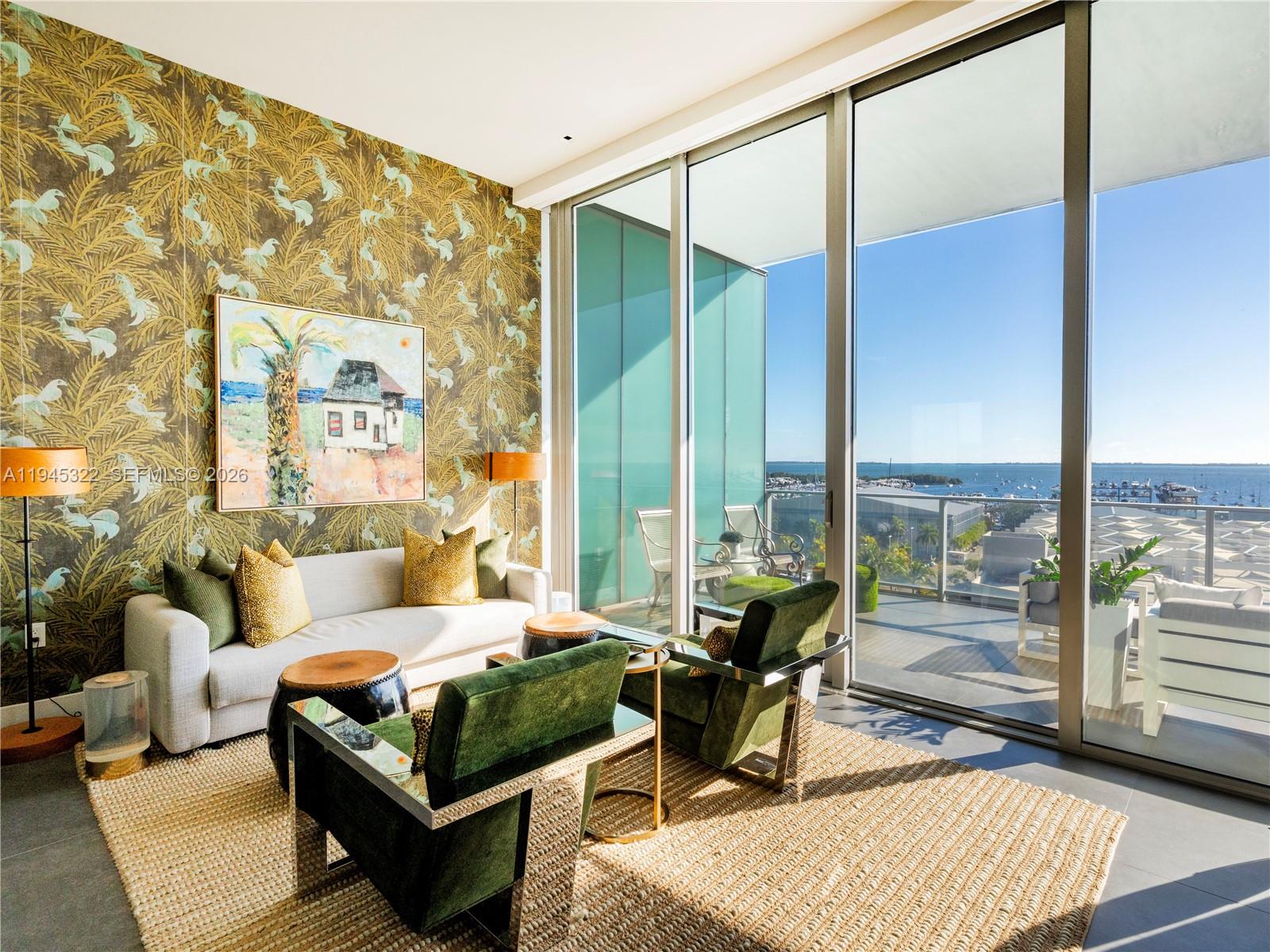 DINNER KEY - Residential