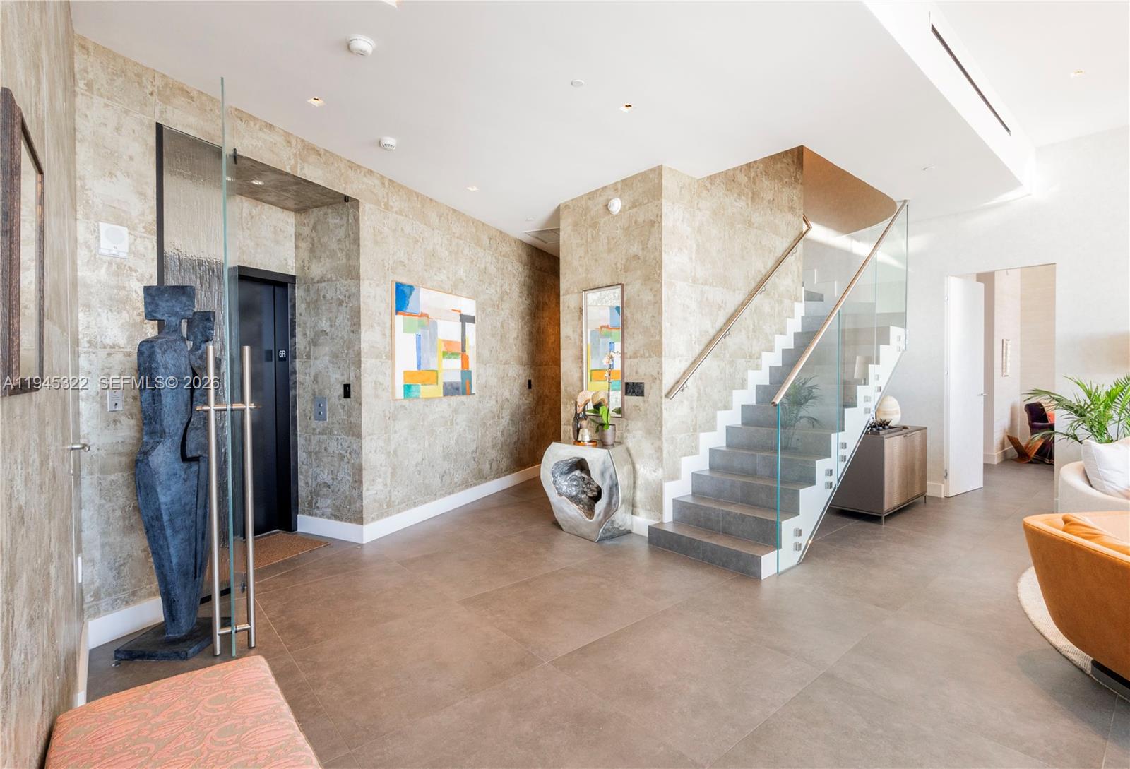 DINNER KEY - Residential