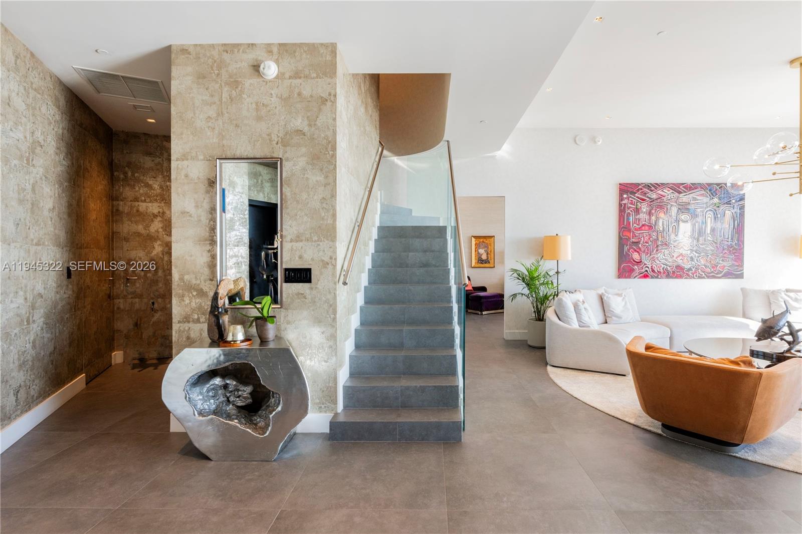 DINNER KEY - Residential