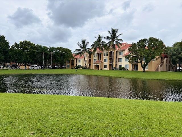 EMERALD ISLE AT LAGUNA LA - Residential Lease