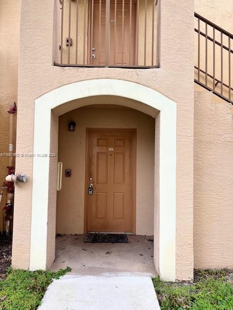 EMERALD ISLE AT LAGUNA LA - Residential Lease