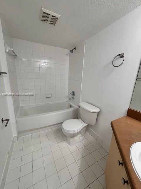 EMERALD ISLE AT LAGUNA LA - Residential Lease