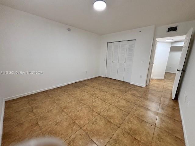 EMERALD ISLE AT LAGUNA LA - Residential Lease