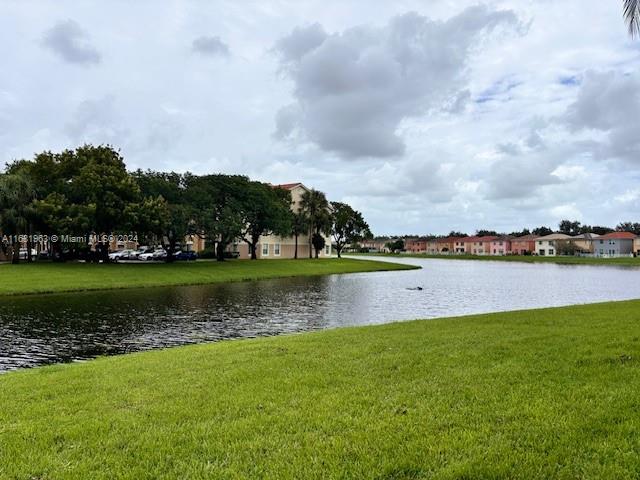 EMERALD ISLE AT LAGUNA LA - Residential Lease