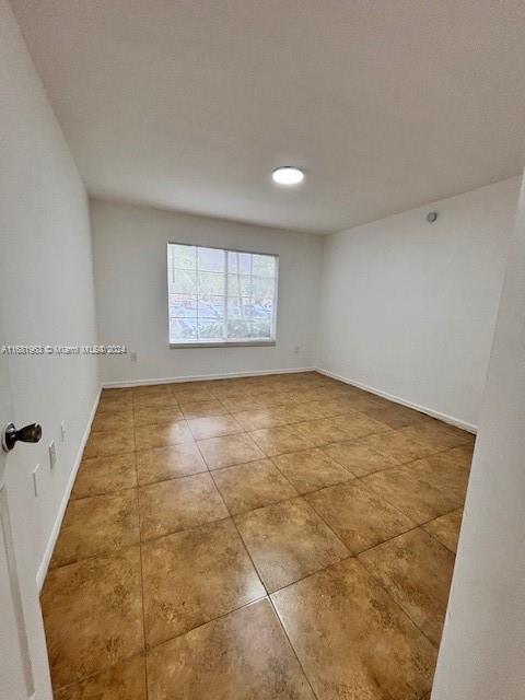 EMERALD ISLE AT LAGUNA LA - Residential Lease