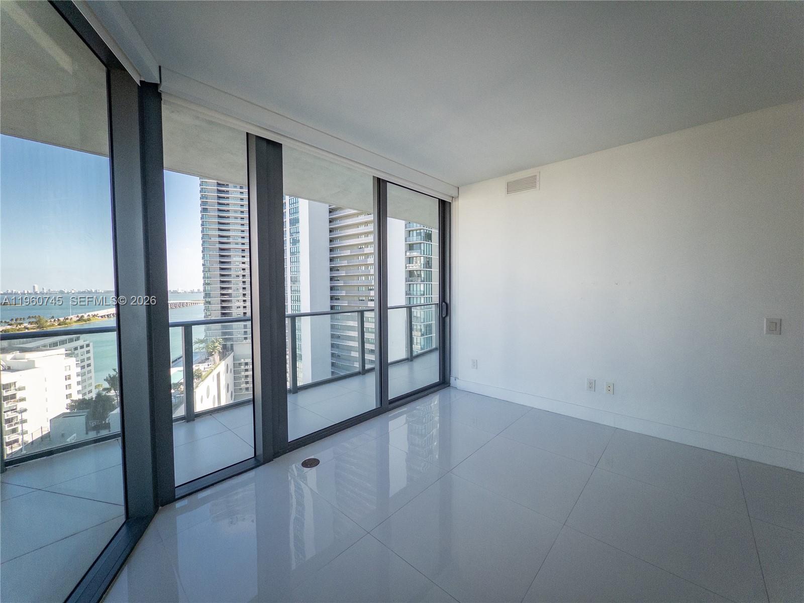 PARAISO BAYVIEWS CONDO - Residential