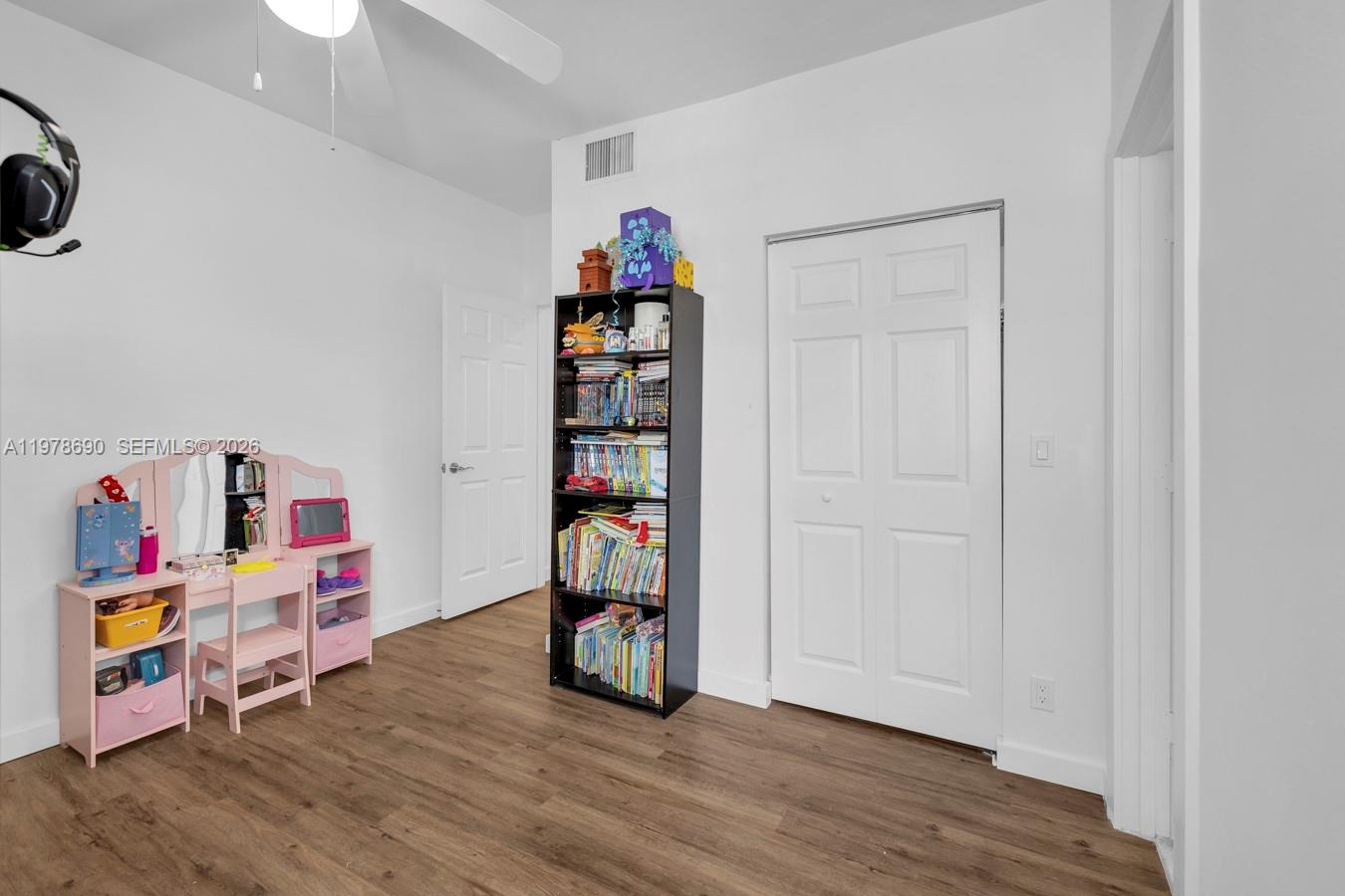 SECTORS 3 & 4 BOUNDARY PL - Residential