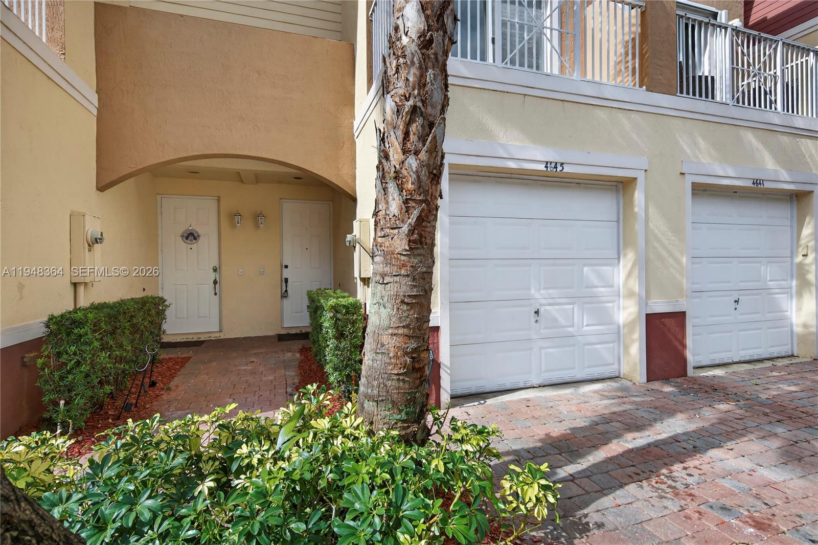 WILLOW GROVE - Residential Lease