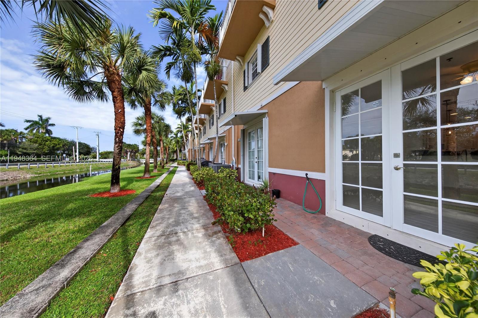 WILLOW GROVE - Residential Lease