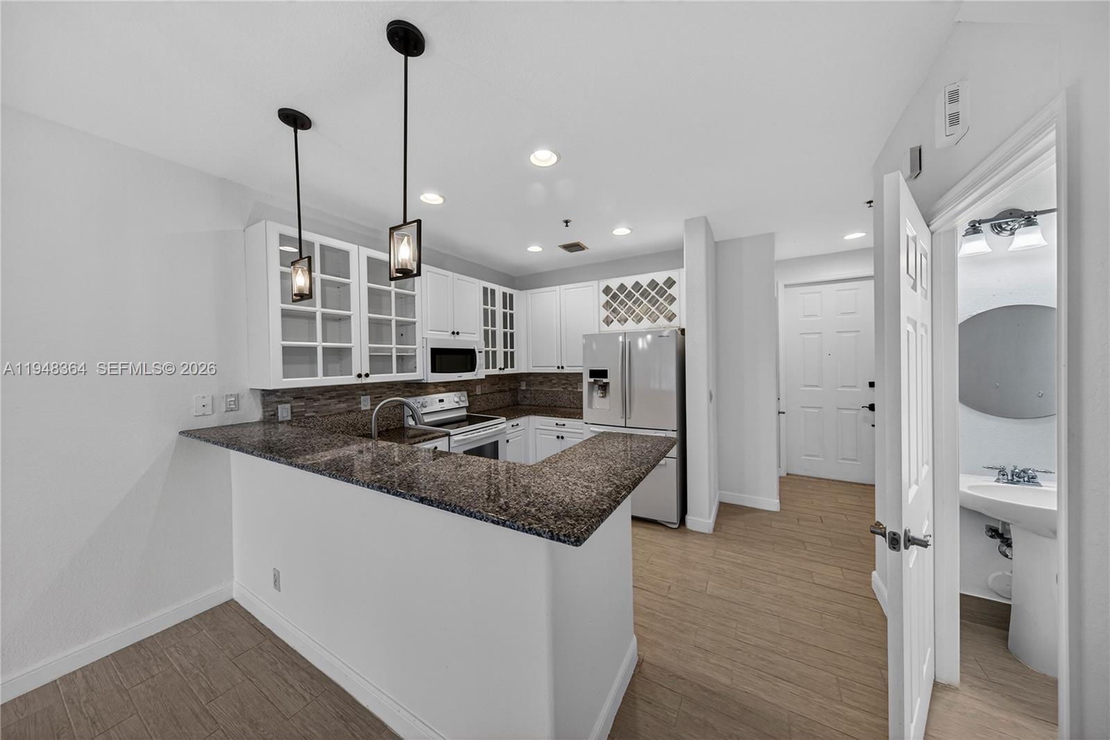 WILLOW GROVE - Residential Lease