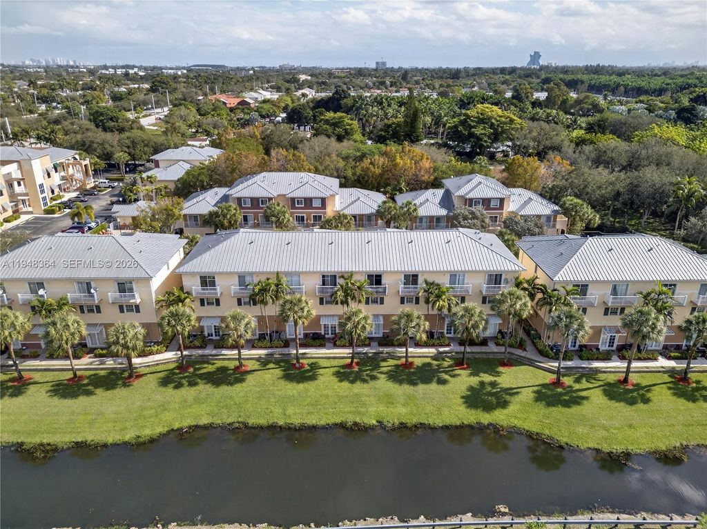 Photo of 4645 SW 75th Way #4645, Davie, FL 33314 (MLS # A11948364)